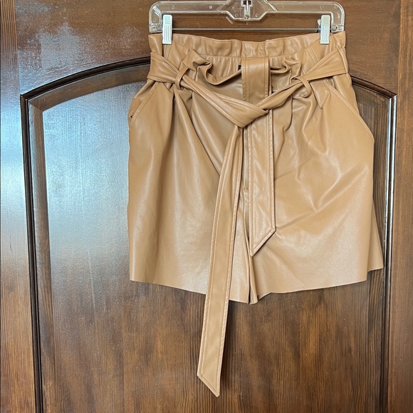 Zara Tan Faux Leather Paperbag Shorts - Picture 1 of 4